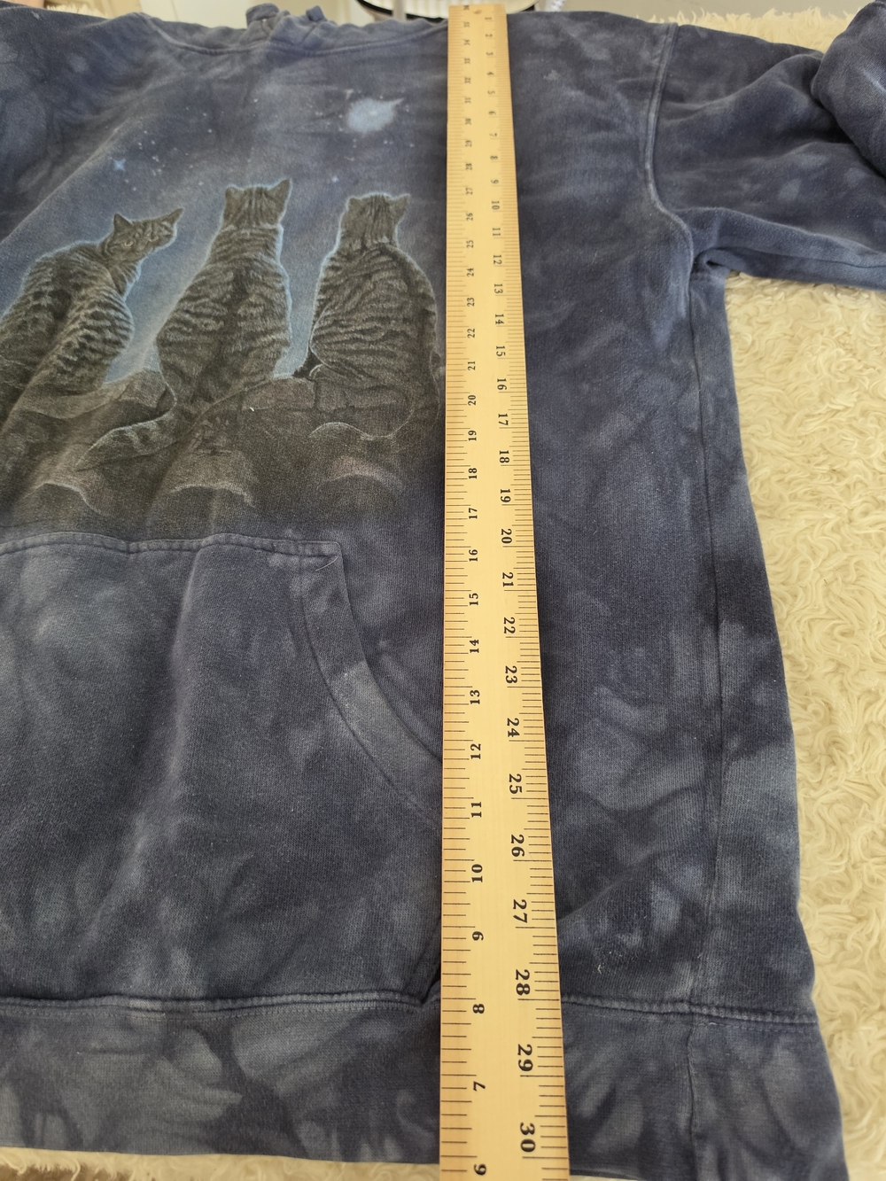 The Mountain Navy Tie-Dye Cat Trio Crewneck Hoodie - Women - Picture 5 of 7